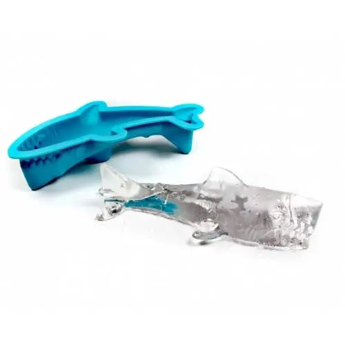 3D Shark-Shaped Ice Cube Tray – Silicone Mold For Fun Frozen Treats 1