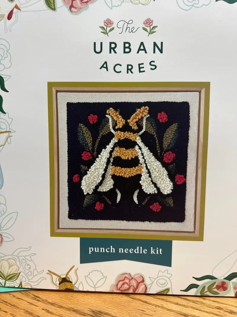 Bee-Inspired Punch Needle Kit – Oversized Square Design 1