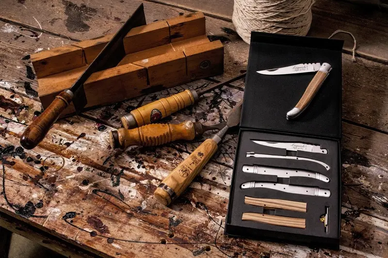 Laguiole Luxury Line Customizable Pocket Knife Kit 1