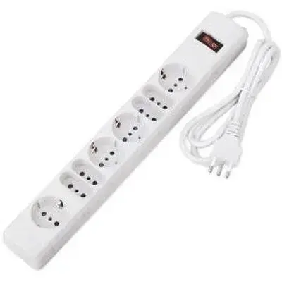 Techmade 8-Outlet Power Strip With Surge Protection 1